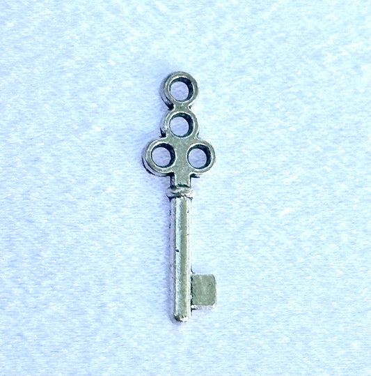 Silver 3-Hole Key Charm